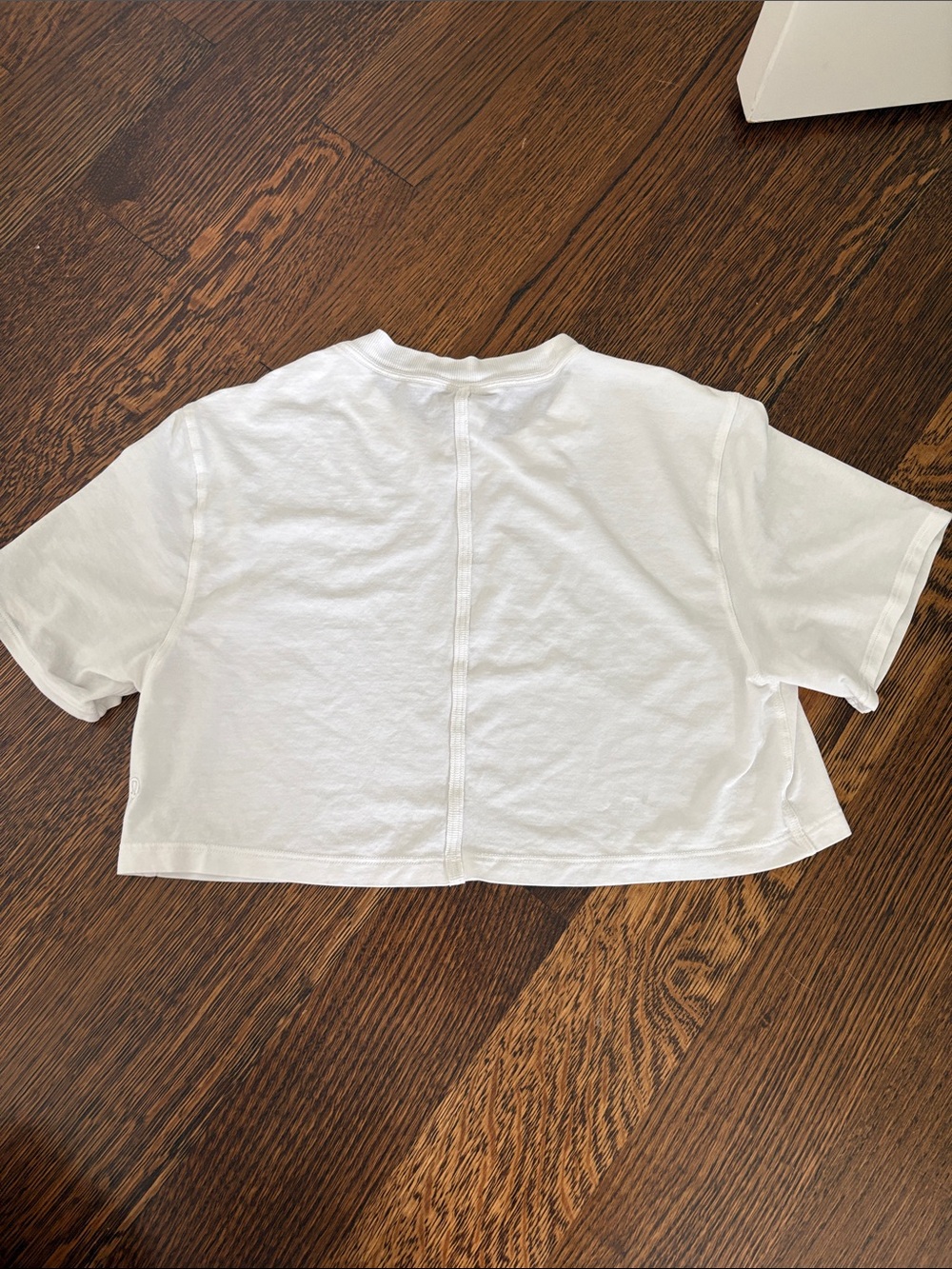 lululemon athletica White Cropped Short Sleeve Tee - Picture 2 of 2